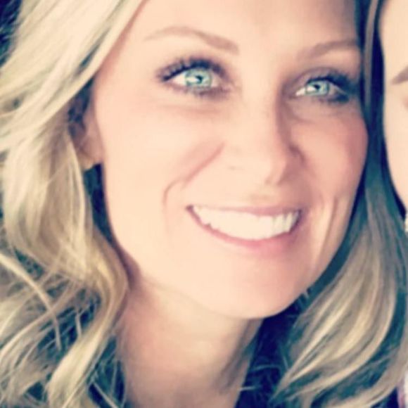 Meet your Posher, Tiffany - Picture 1 of 1